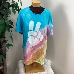OLD Navy Short sleeve tee Woman’s XL peace sign tie dye crew neck colorf…